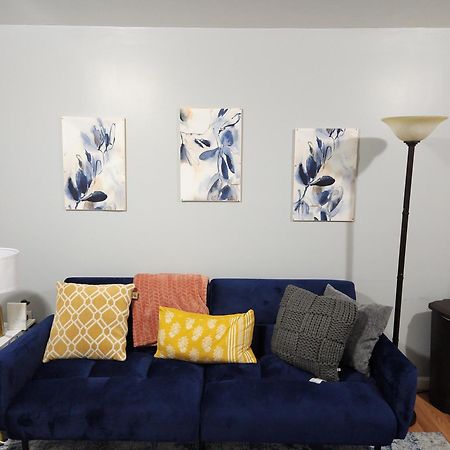 Entire 2-Bed Private Apt - Ewr/Nyc/Outlet Mall Newark Szoba fotó