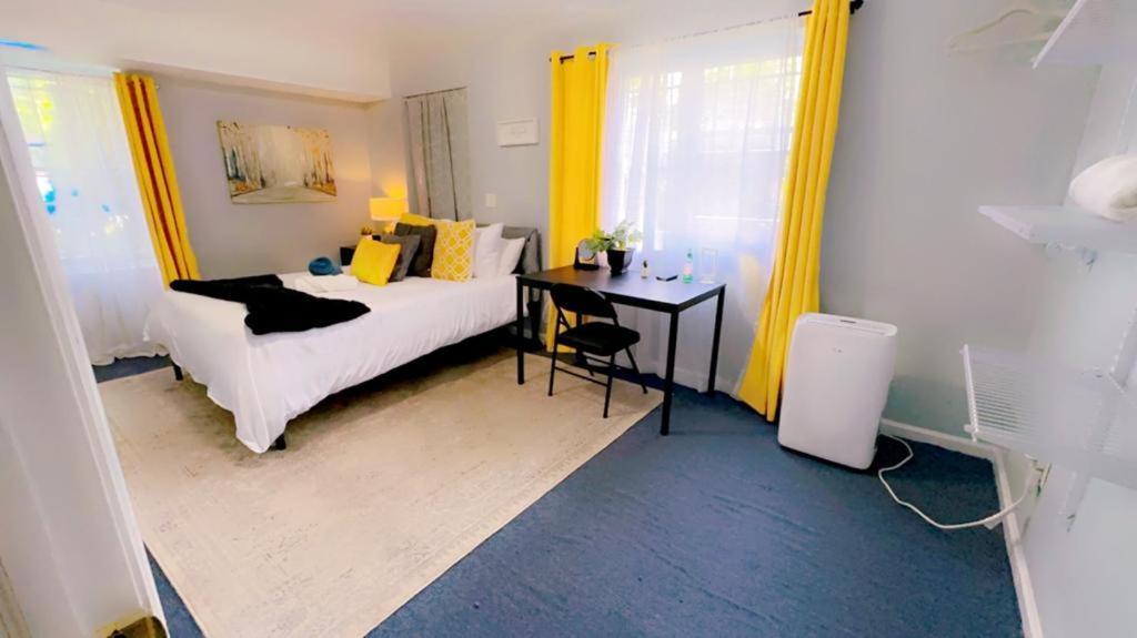 Entire 2-Bed Private Apt - Ewr/Nyc/Outlet Mall Newark Kültér fotó